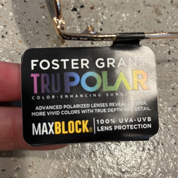 FOSTER GRANT PRELUDE AVIATOR GOLD WIRE FRAME SUNGLASSES UNISEX NEW WITH TAGS - Picture 11 of 14